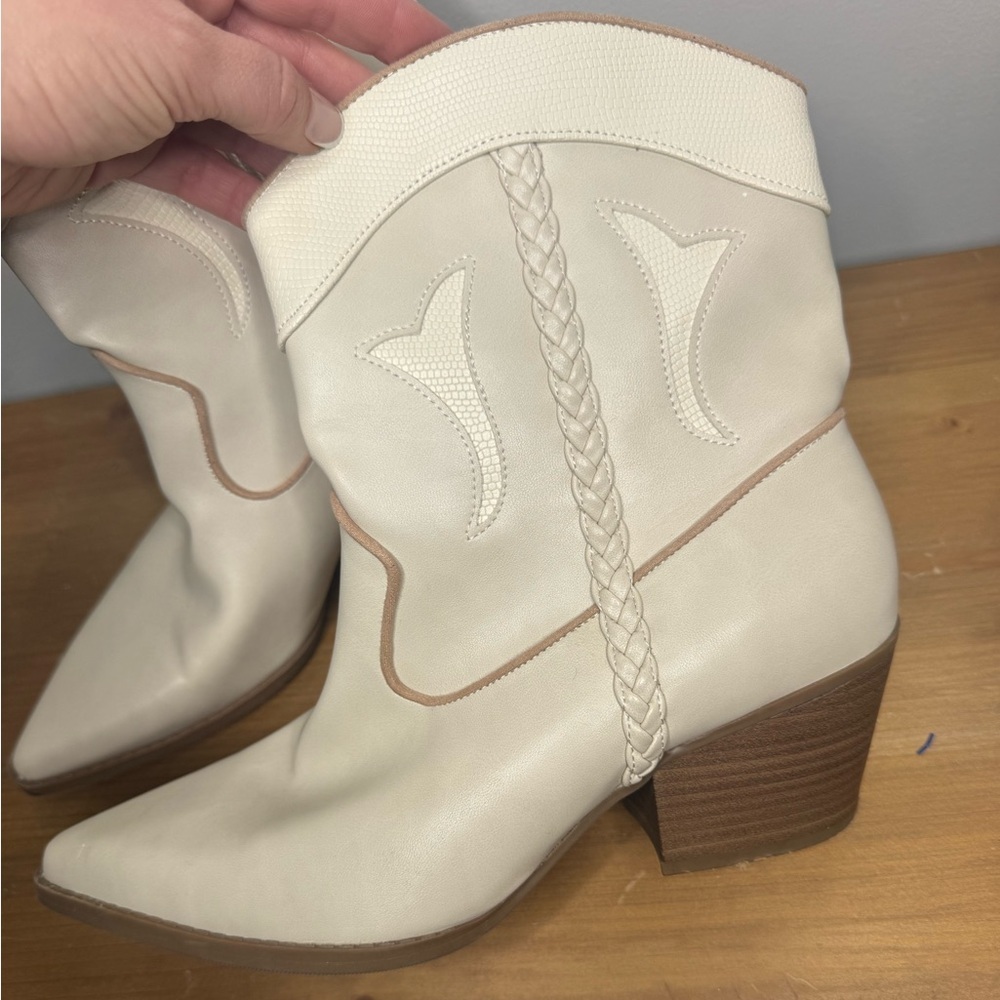 Women's Cream Western Boots